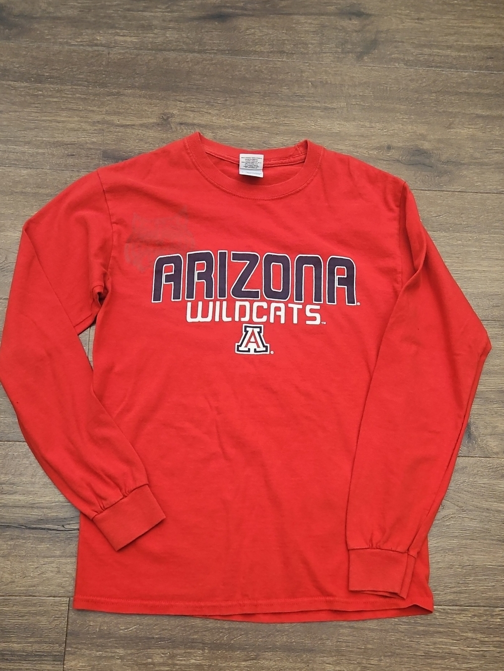 Gildan Red Crewneck T-Shirt